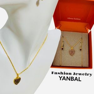 Guaymuras Collection earrings & necklace by Yanbal